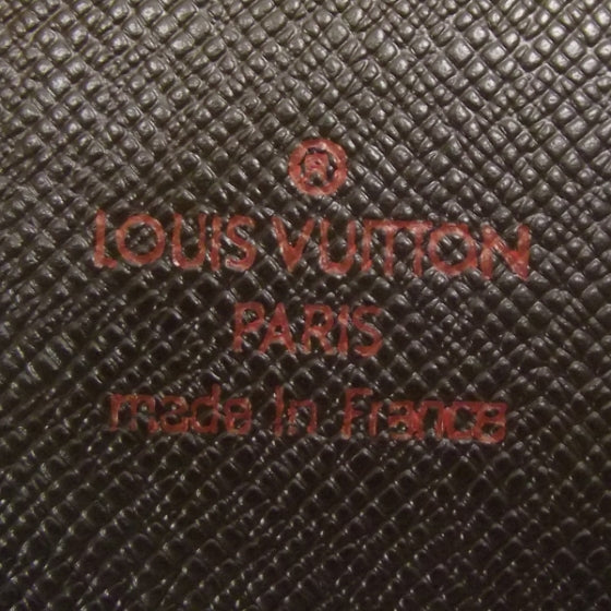 Louis Vuitton Damier iPod Case 6 of 6
