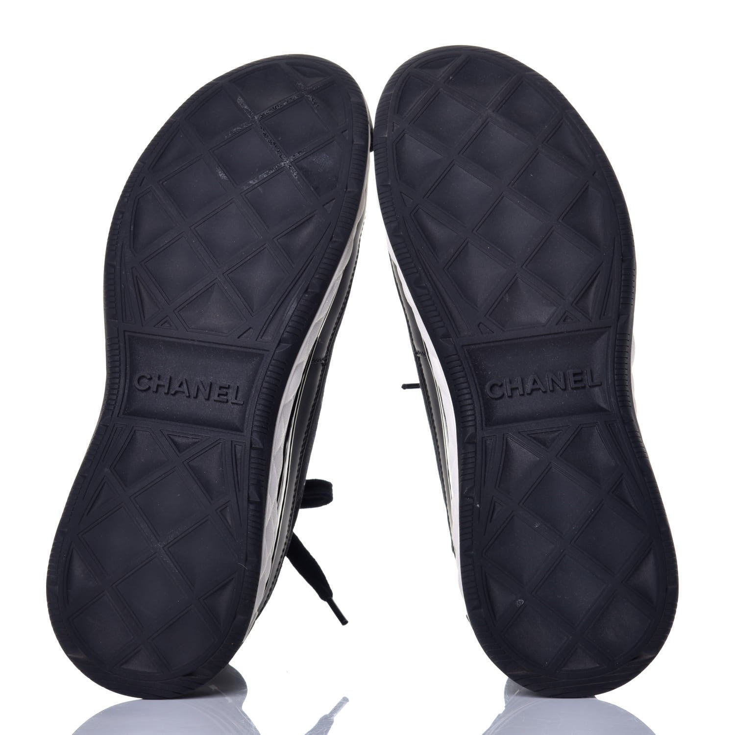 Chanel Velvet Calfskin Mixed Fibers CC Sneakers 40 Black 5 of 9