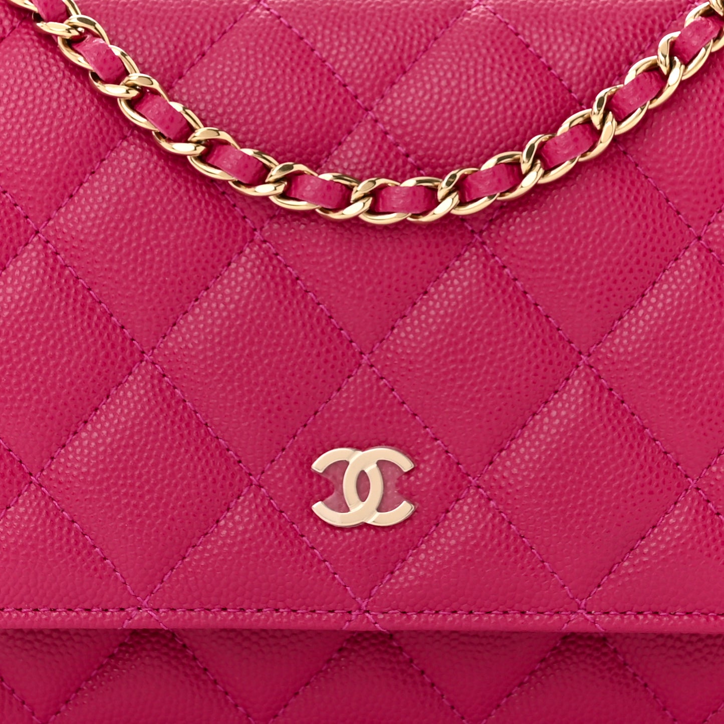 Caviar Quilted Wallet on Chain WOC Fuchsia