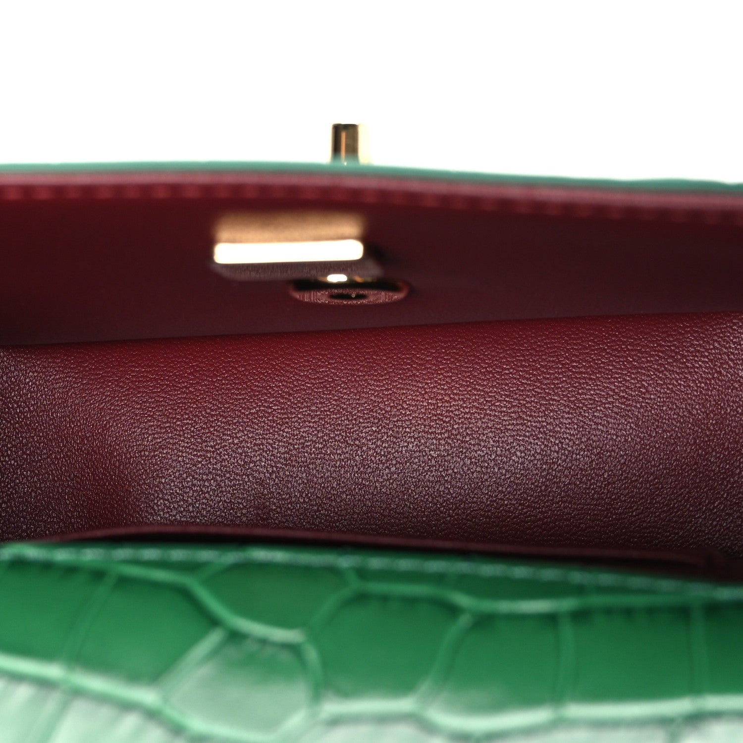 Chanel Calfskin Crocodile Embossed Turn Around Clutch With Chain Green 5 of 11