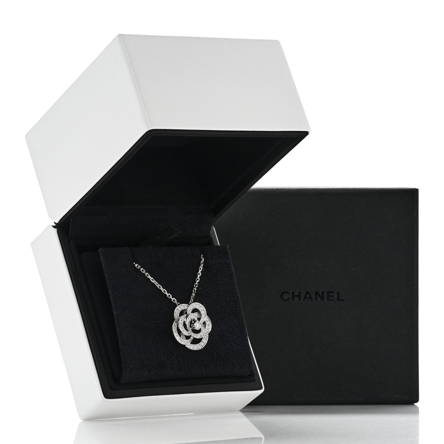 18K White Gold Diamond Small Fil De Camelia Pendant Necklace