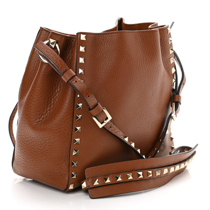 Valentino Garavani Grained Calfskin Rockstud Bucket Bag Saddle Brown 2 of 6