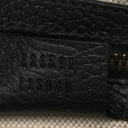Gucci Grained Calfskin Logo Messenger Bag Black 7 of 9