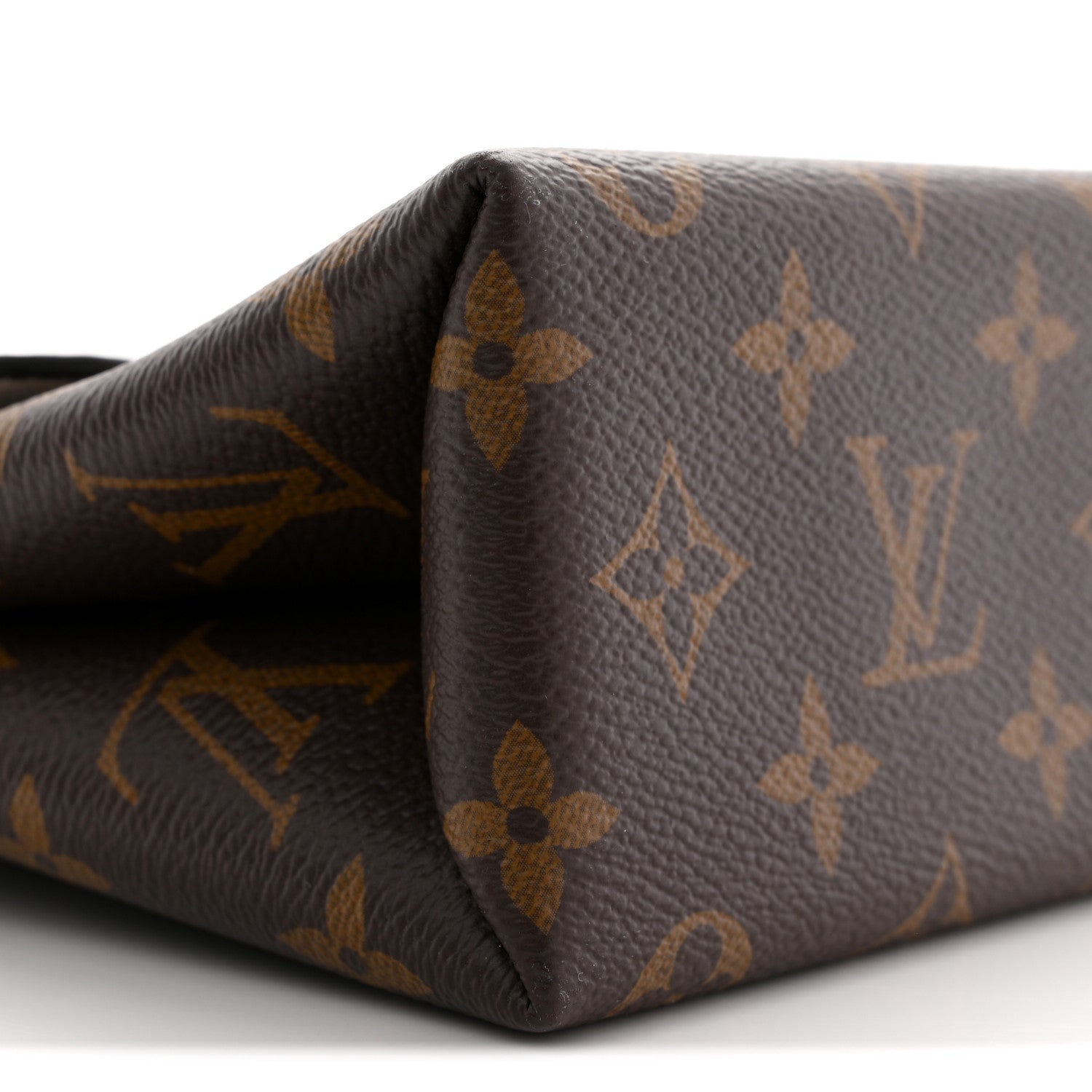 Louis Vuitton Monogram Locky BB Creme 9 of 11