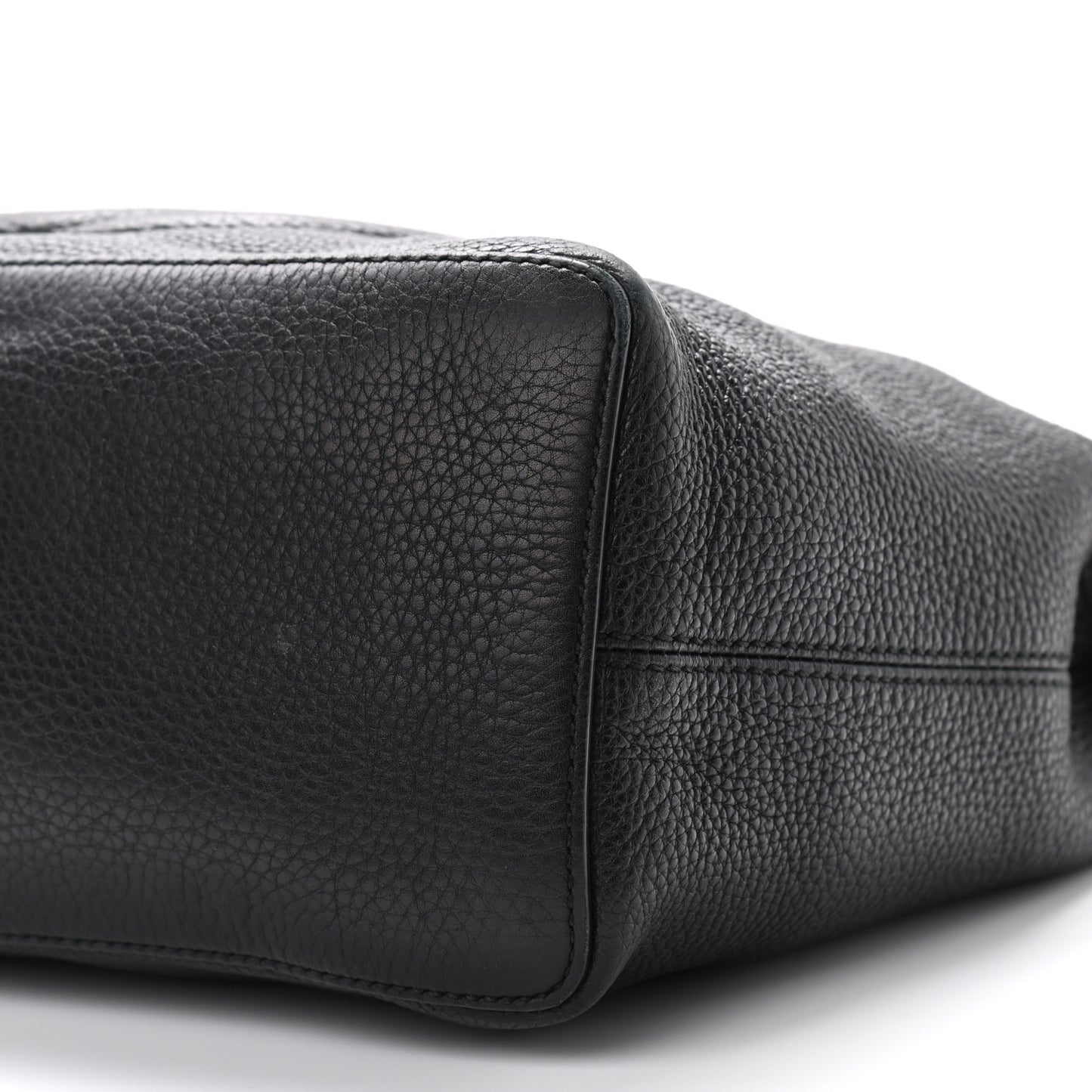 Pebbled Calfskin Large Soho Hobo Black