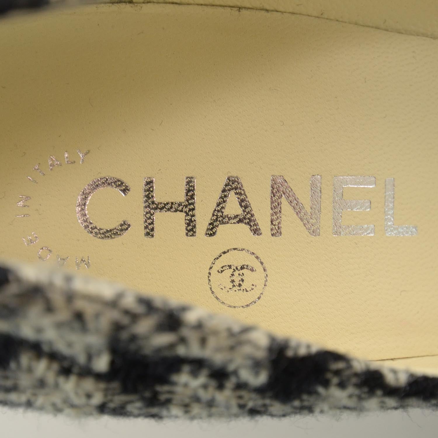 Chanel Tweed Houndstooth CC Pumps 39 4 of 6