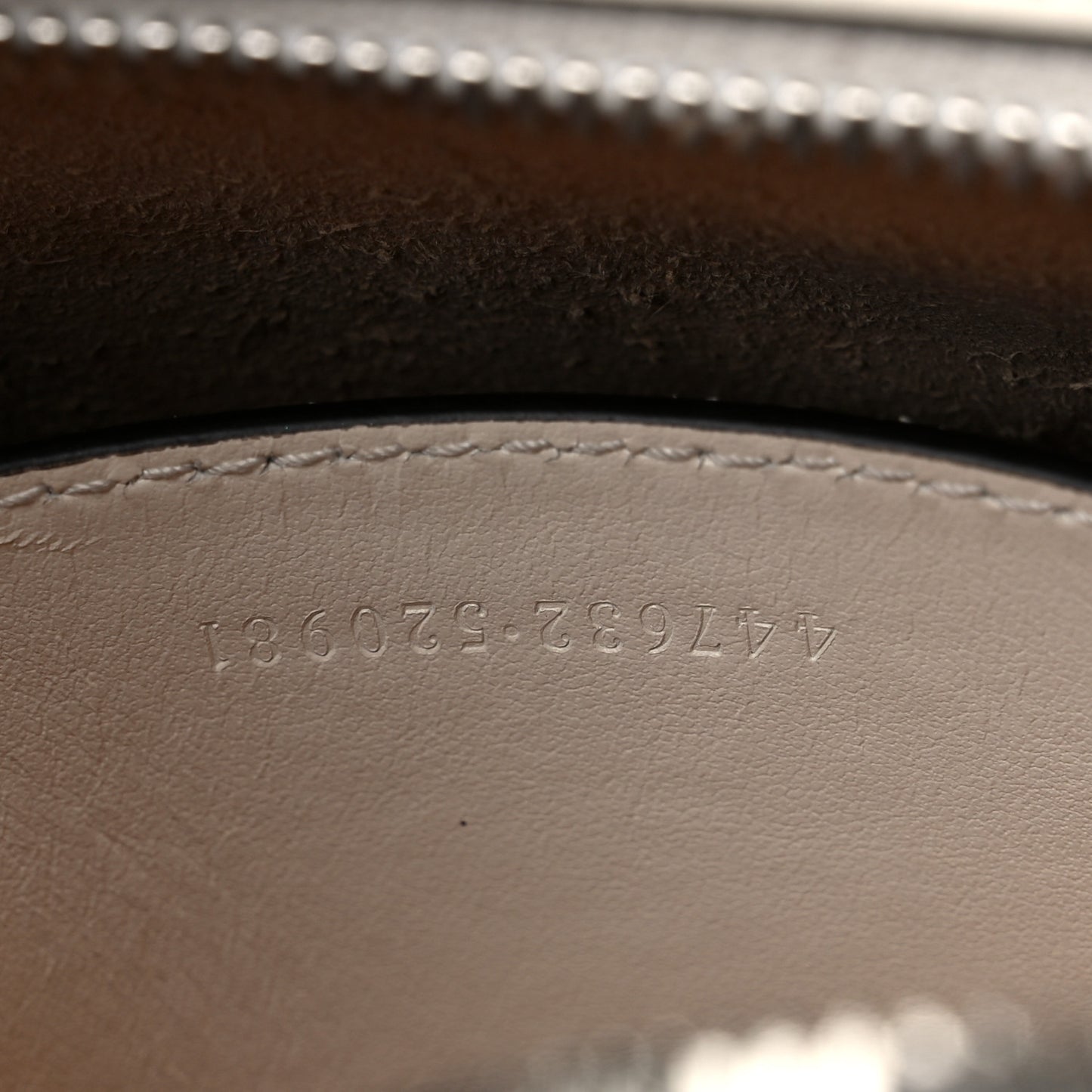 Calfskin Matelasse Aria Small GG Marmont Chain Shoulder Bag Mystic White