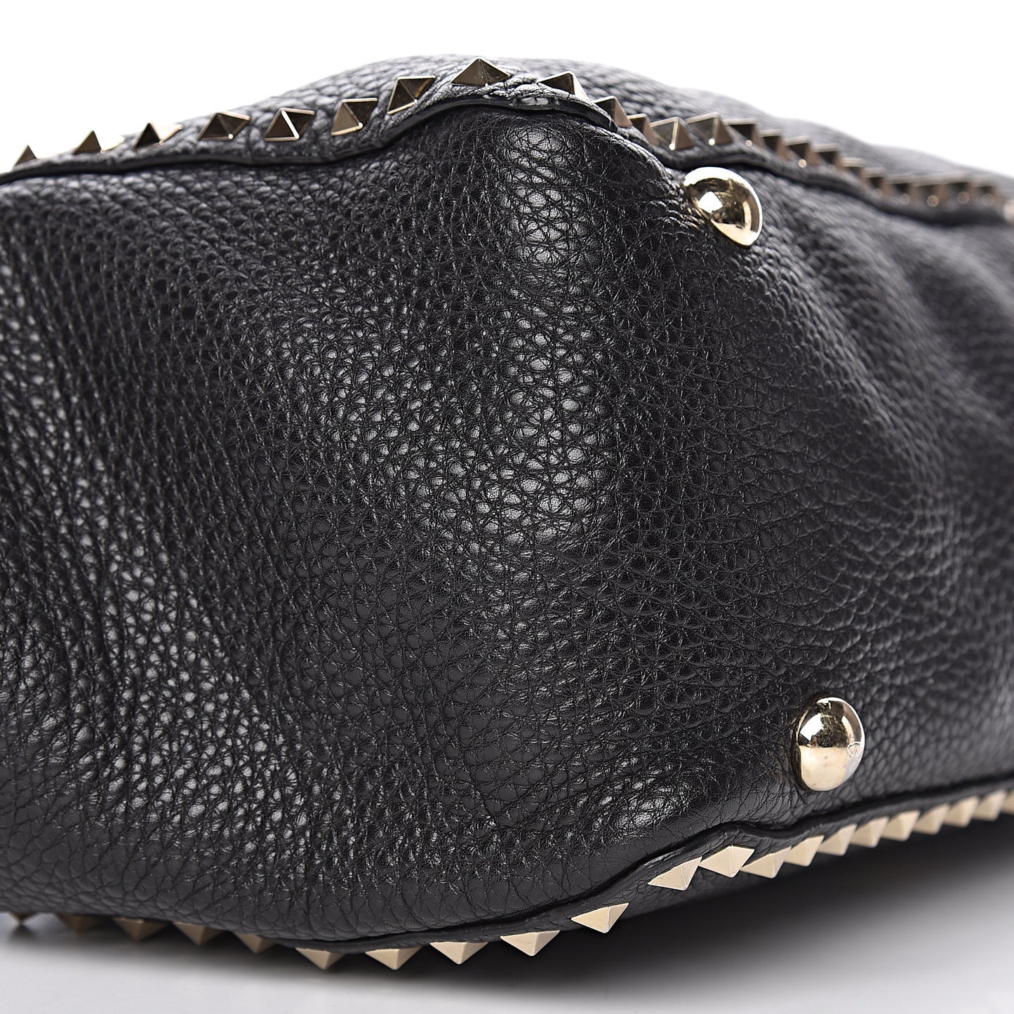 Pebbled Calfskin Medium Rockstud Tote Black