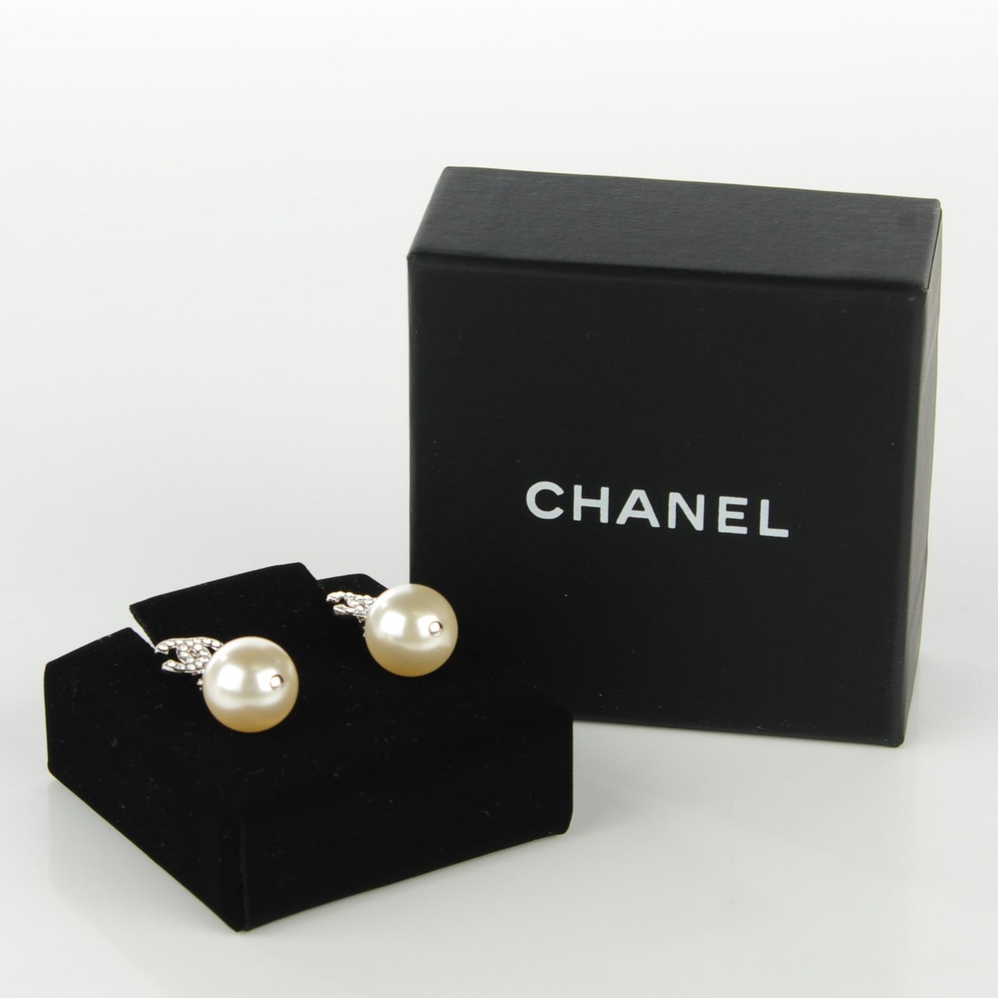 Crystal Pearl CC Drop Earrings Silver