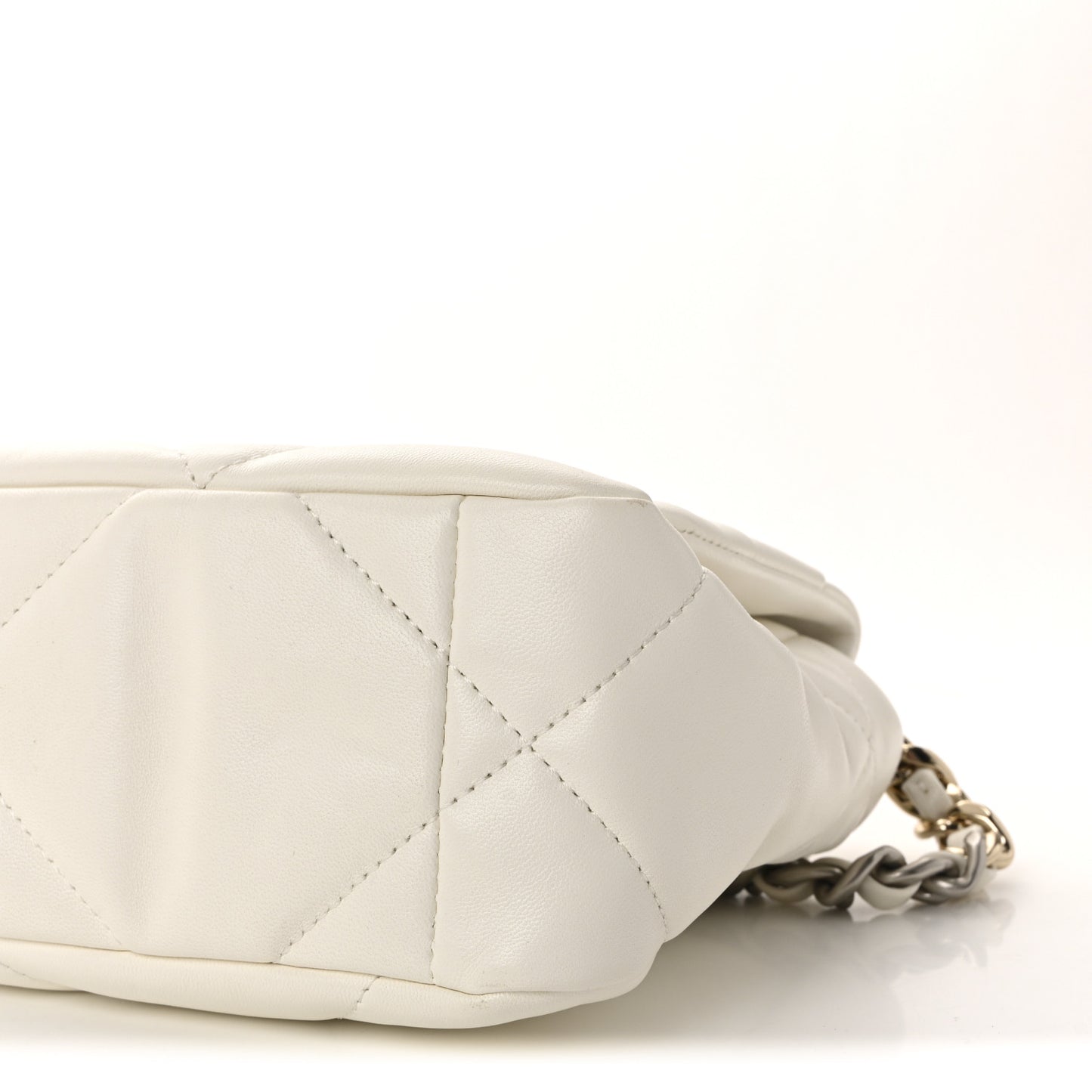 Lambskin Quilted Medium Chanel 19 Flap White