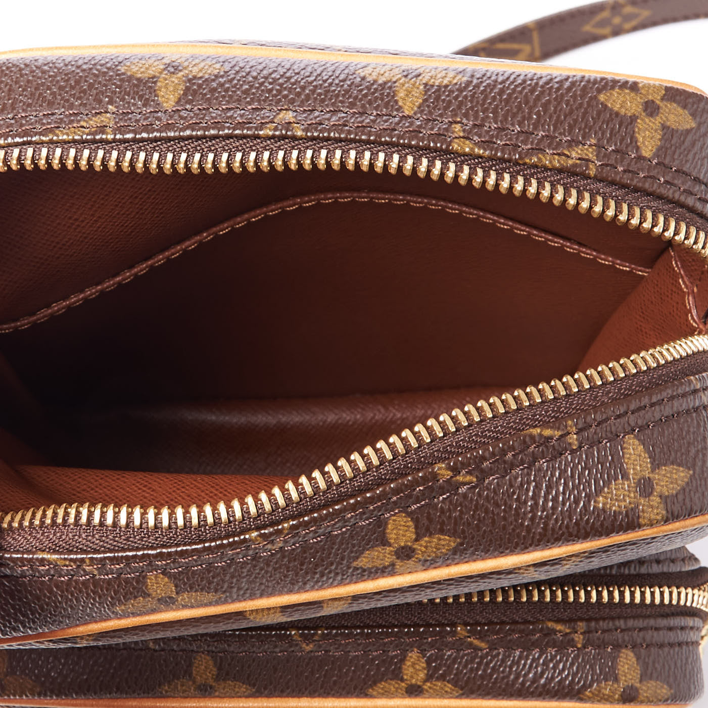 Monogram Amazone