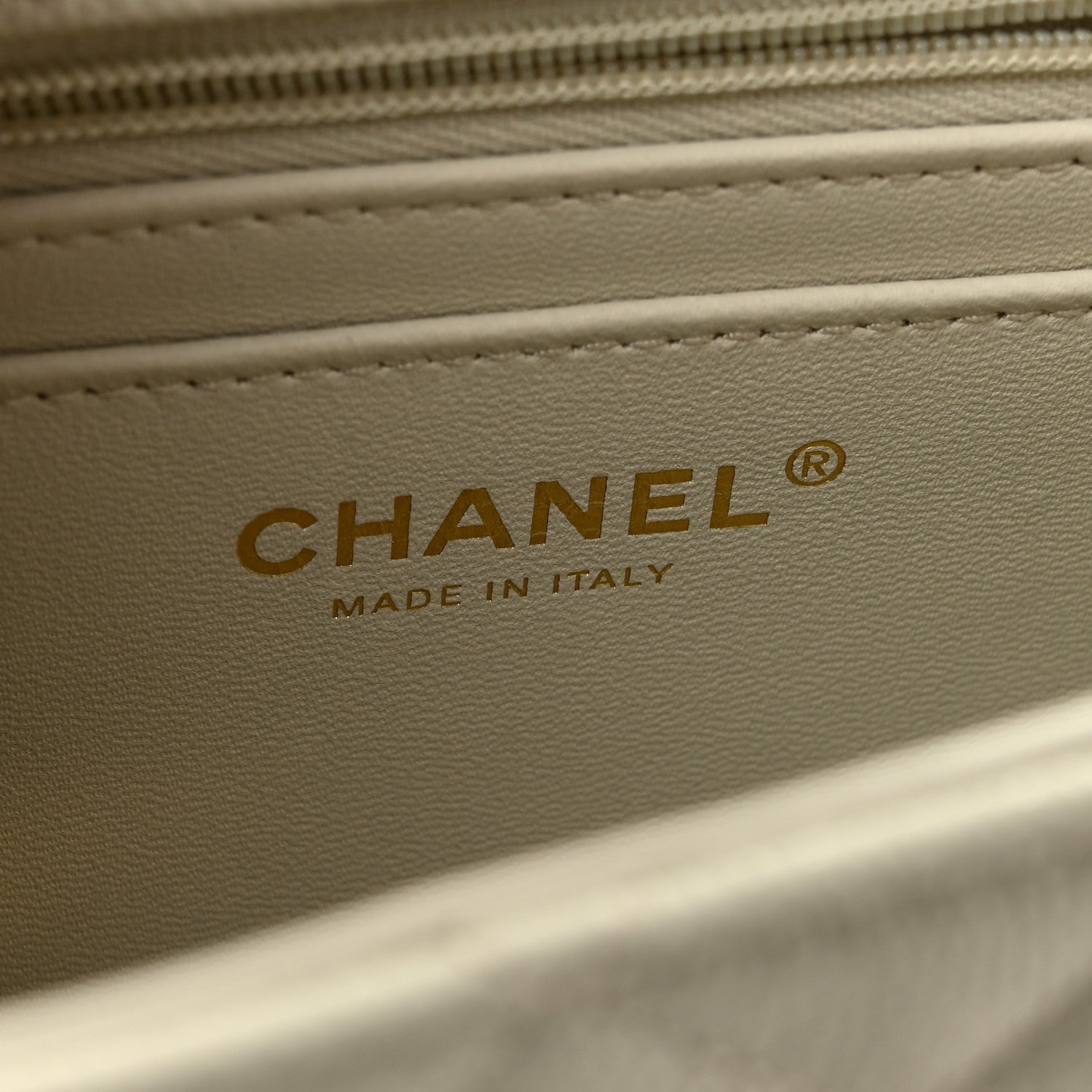 Chanel Caviar Quilted Small Handy CC Flap Light Grey 6 of 10