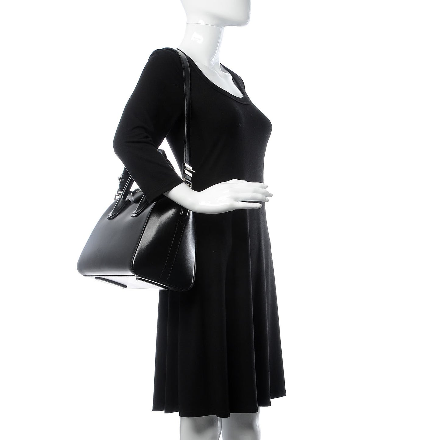 Shiny Lord Calfskin Small Antigona Black