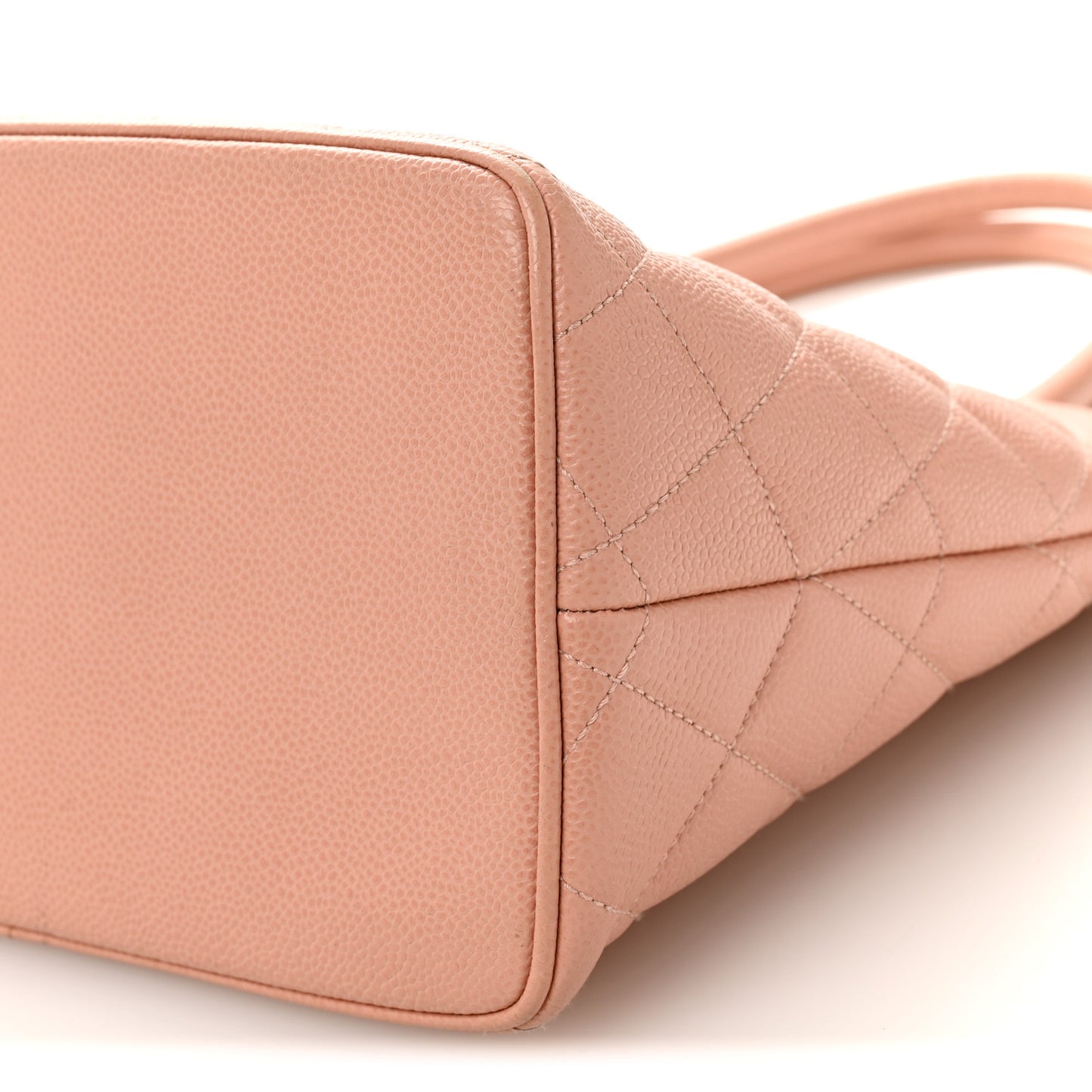 Caviar Quilted Medallion Tote Light Pink