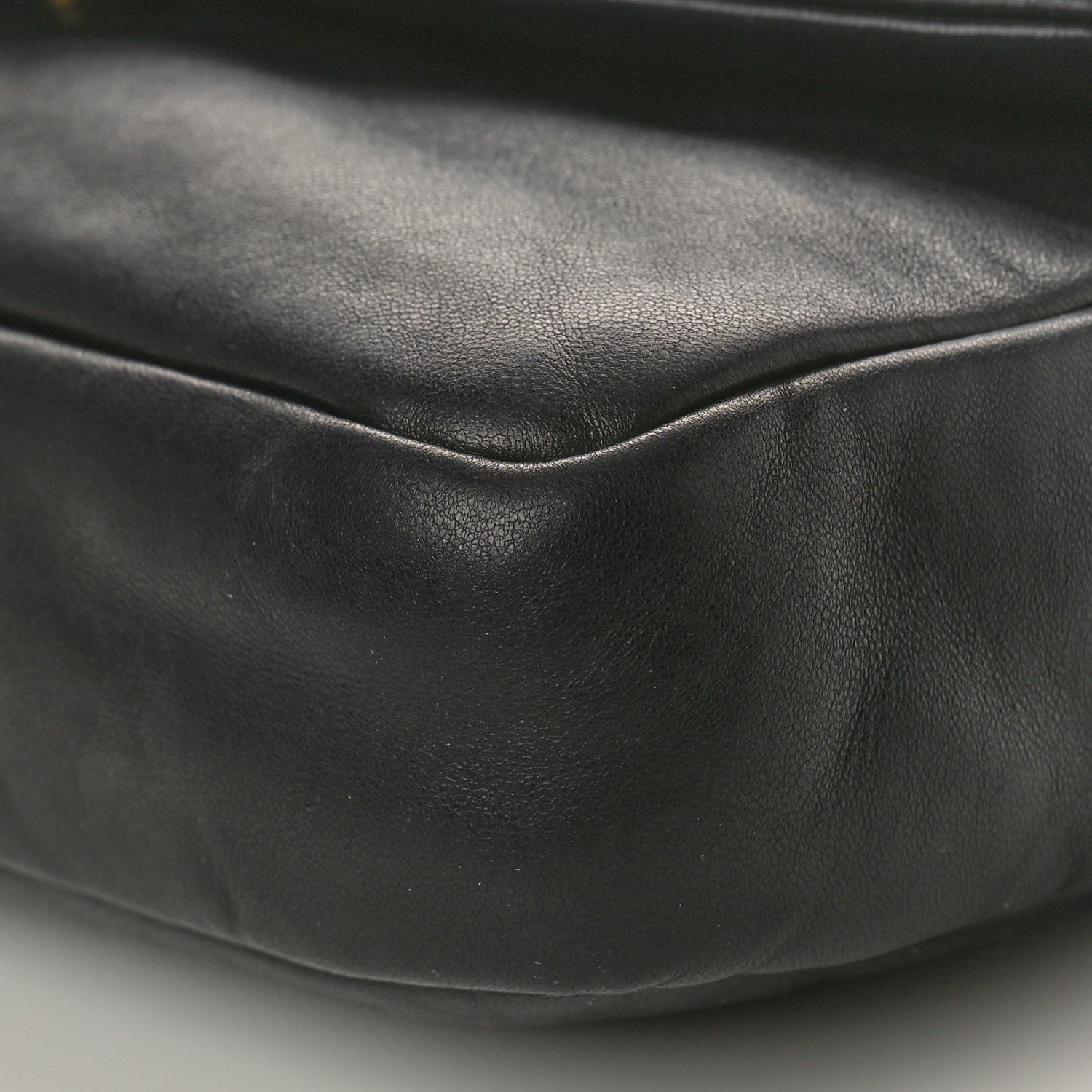 Saint Laurent Grained Lambskin Calypso Black 8 of 8