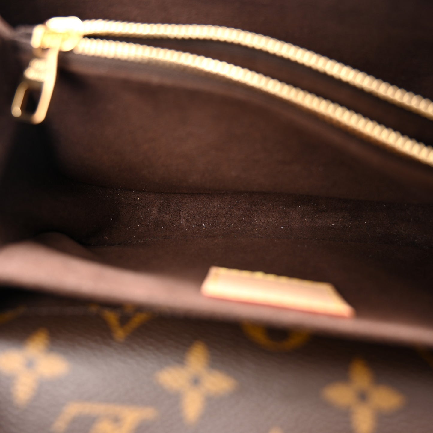 Monogram Pochette Metis East West