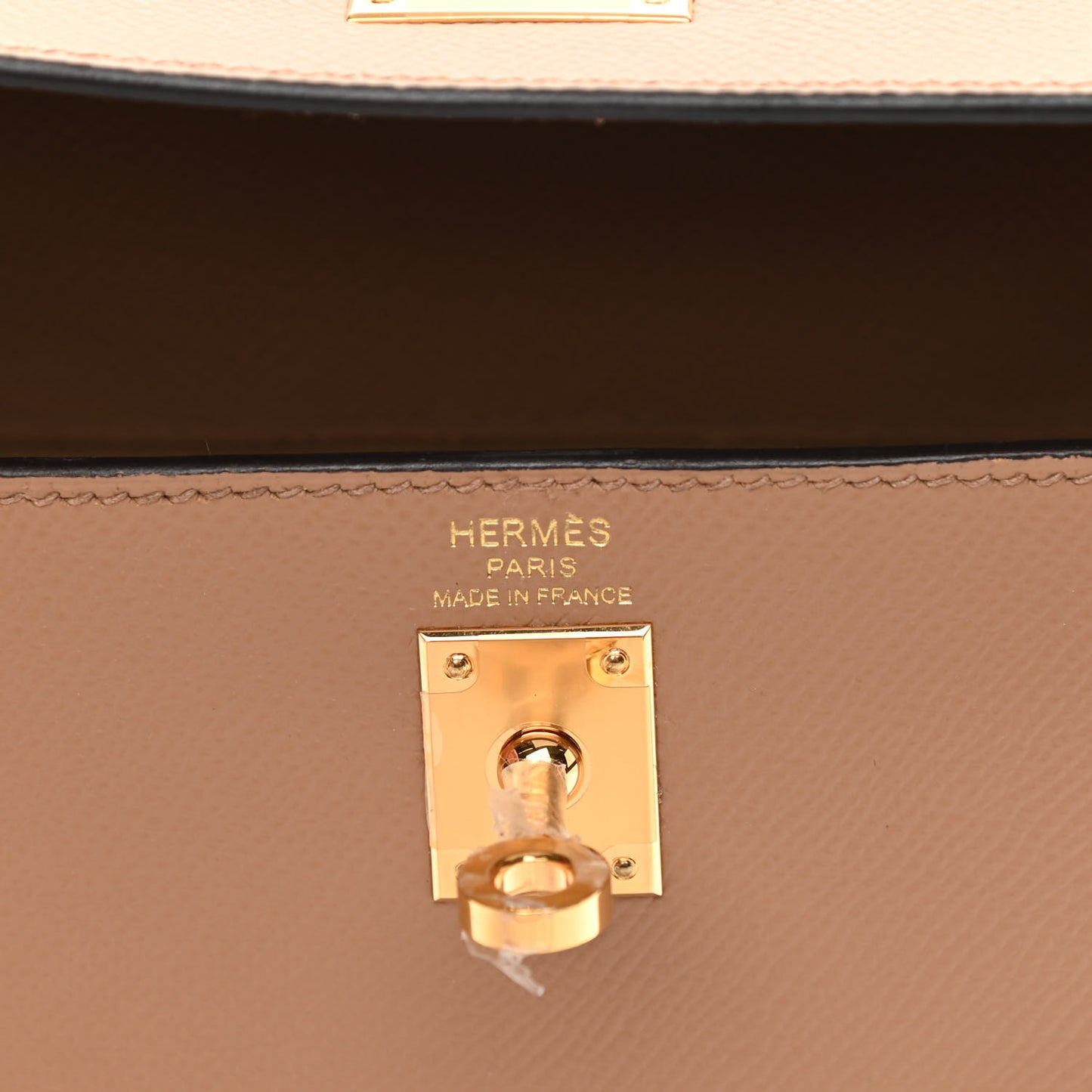 Epsom Kelly Sellier 25 Chai