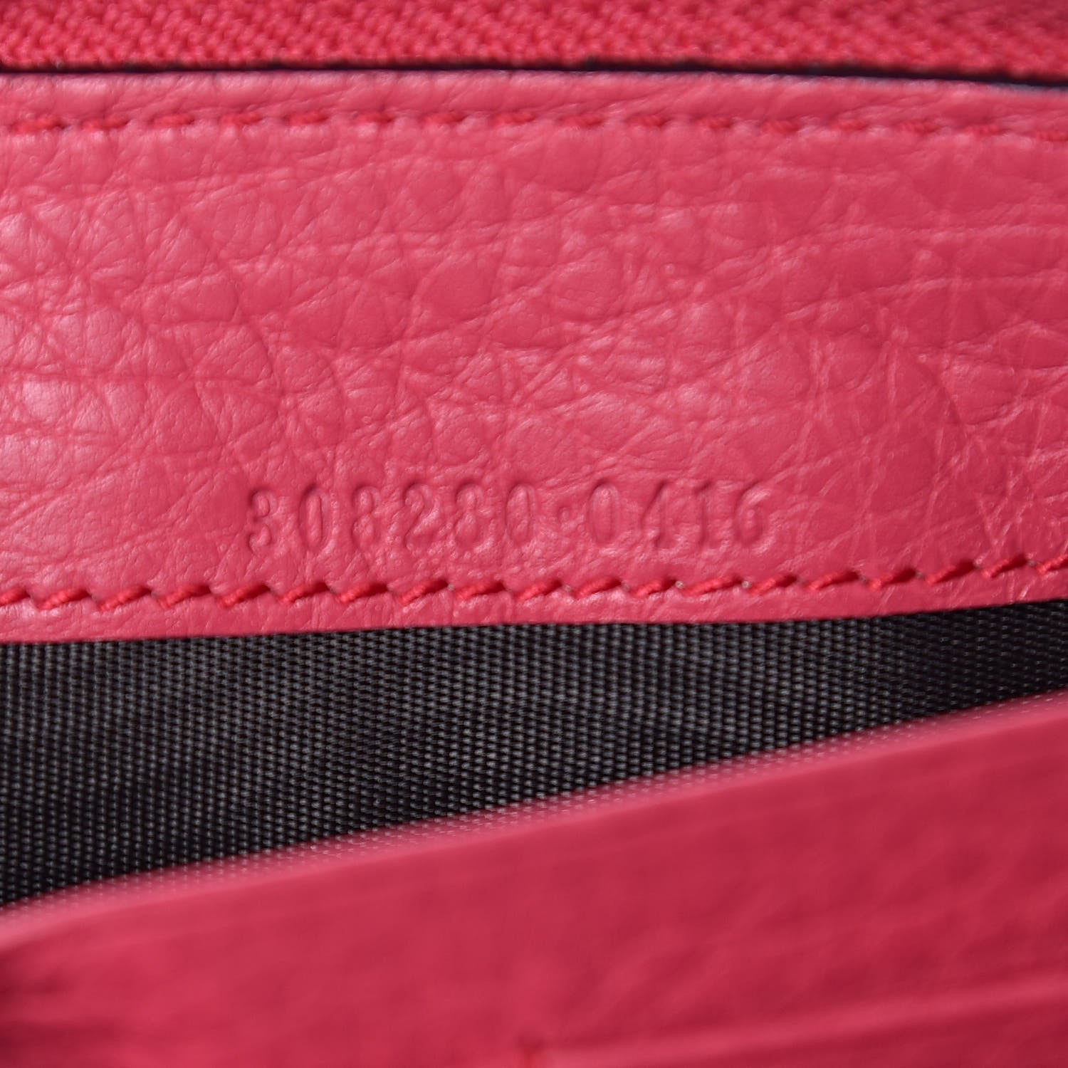 Gucci Pebbled Calfskin Soho Zip Around Wallet Pink 7 of 8