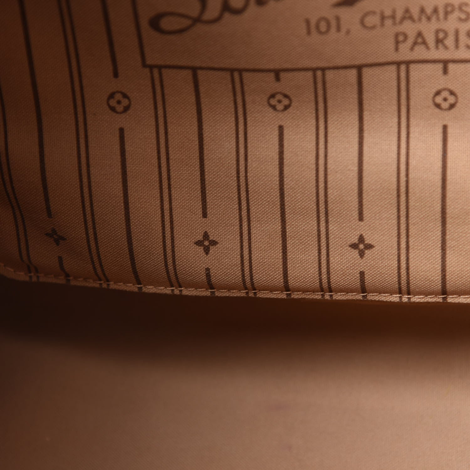 Louis Vuitton Monogram Neverfull GM 11 of 14