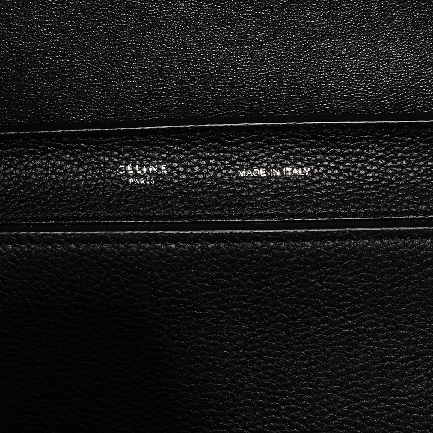 Drummed Calfskin Suede Medium Trapeze Black