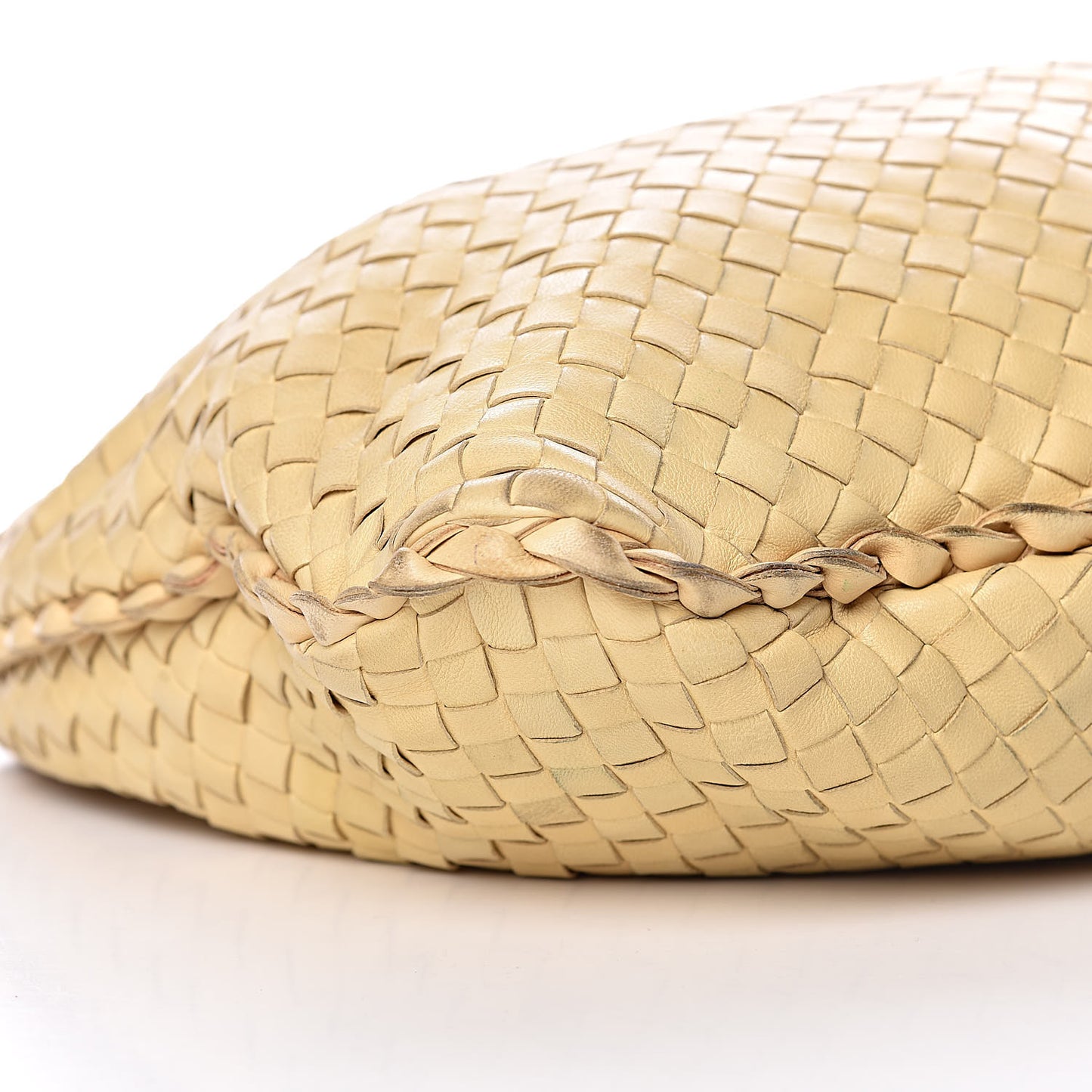 Nappa Intrecciato Medium Veneta Hobo Banane