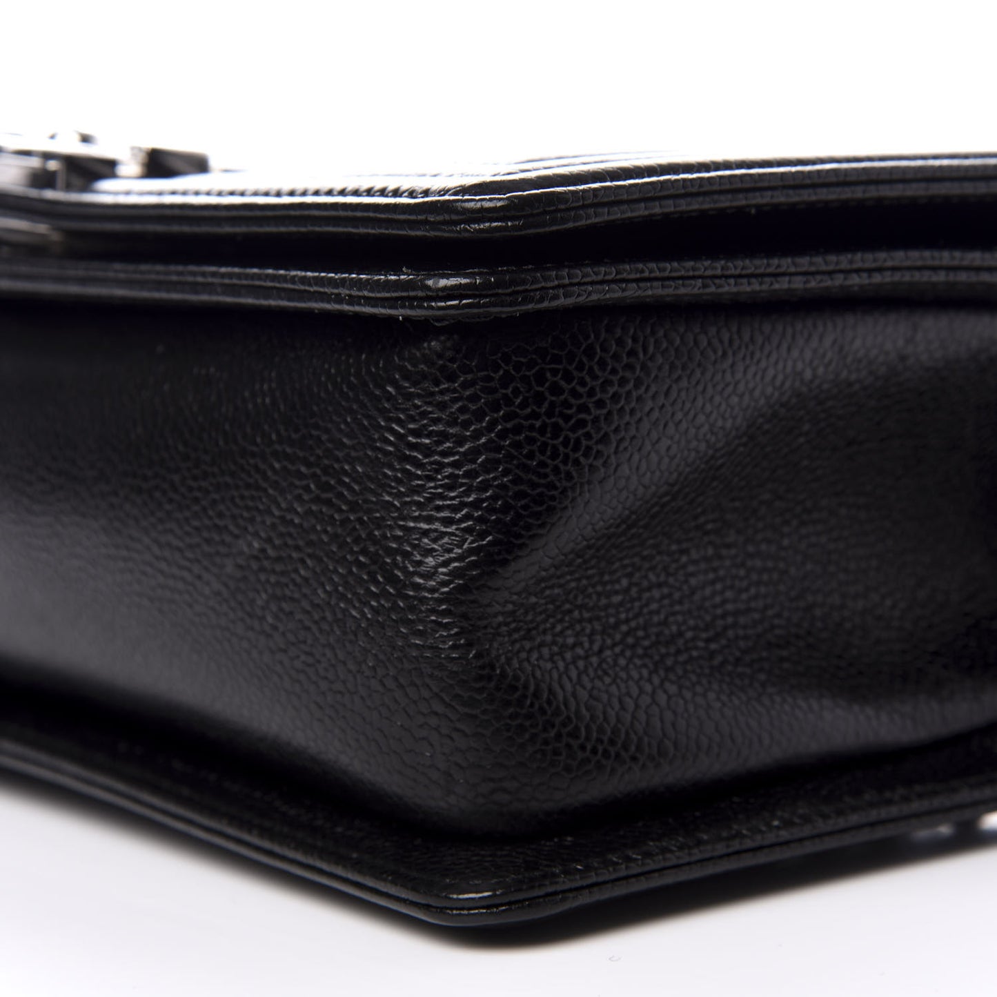 Caviar Chevron Quilted Medium Boy Flap Black
