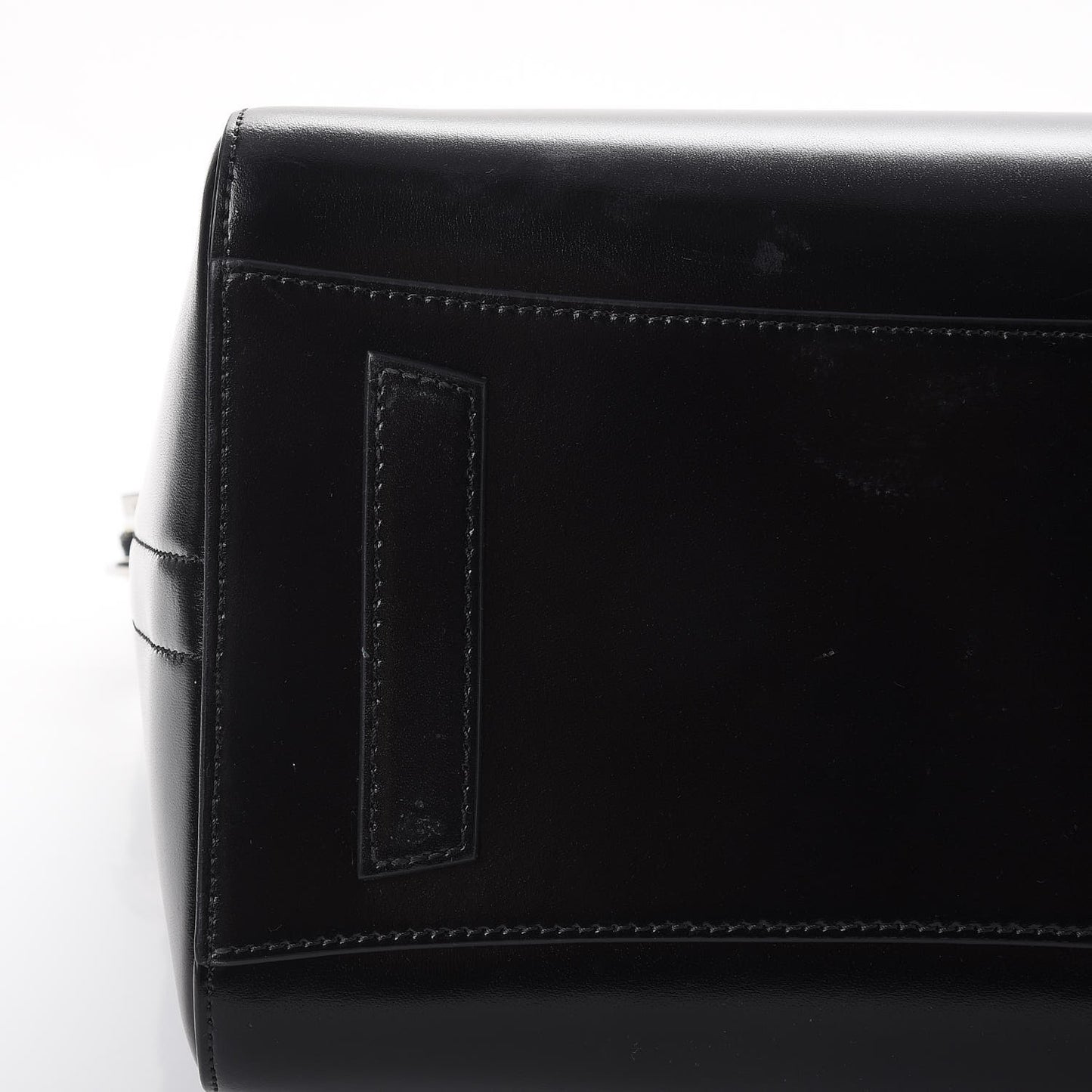 Shiny Lord Calfskin Medium Antigona Black