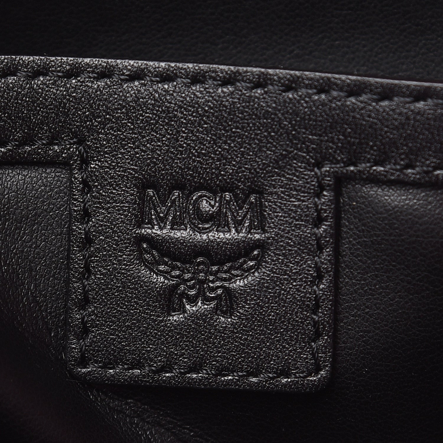 MCM Visetos Messenger Pink 6 of 10