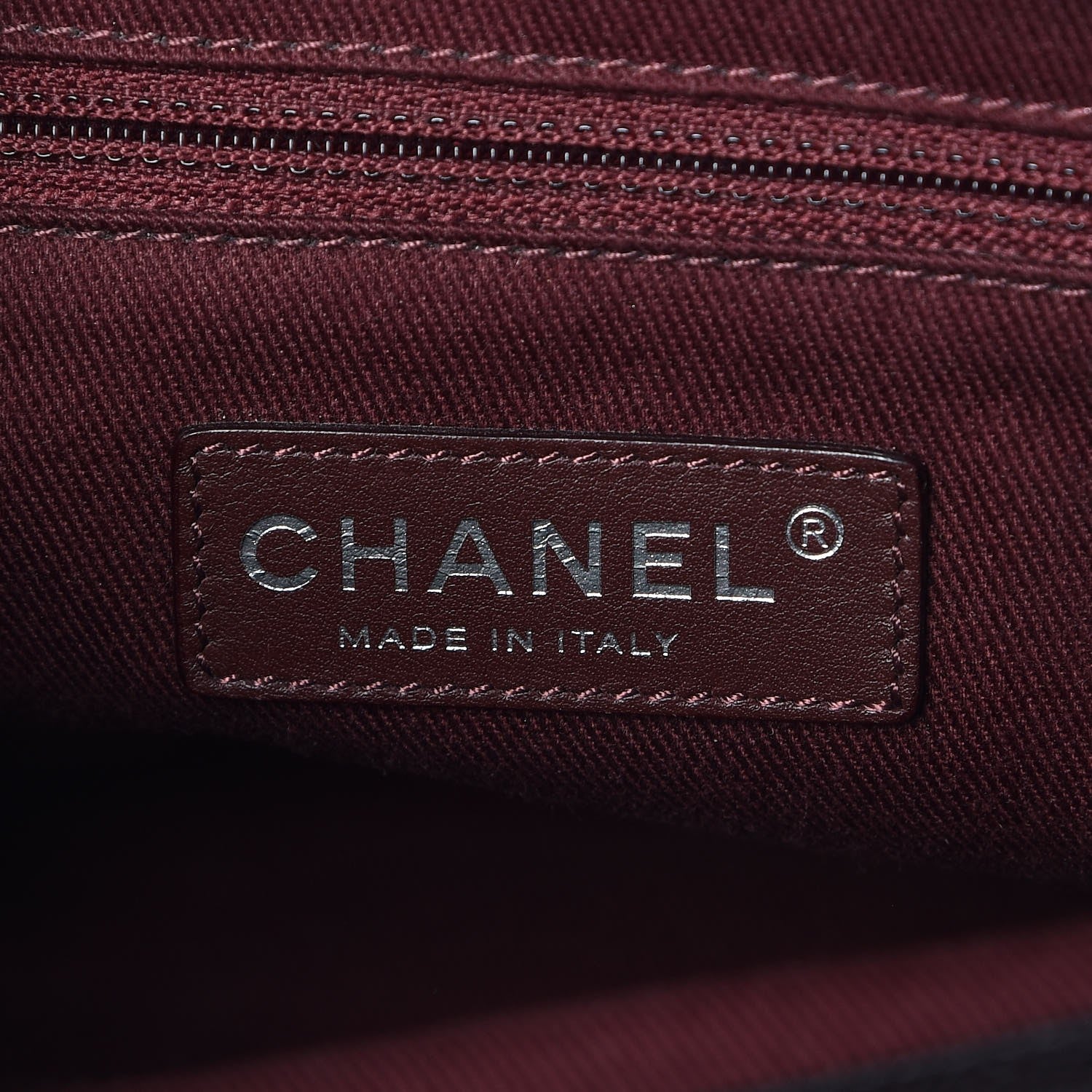 Chanel Crumpled Grained Calfskin Quilted CC Crave Tote Black 7 of 13