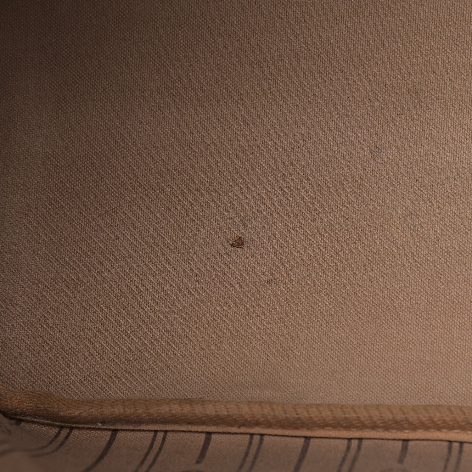 Louis Vuitton Monogram Neverfull MM 9 of 20
