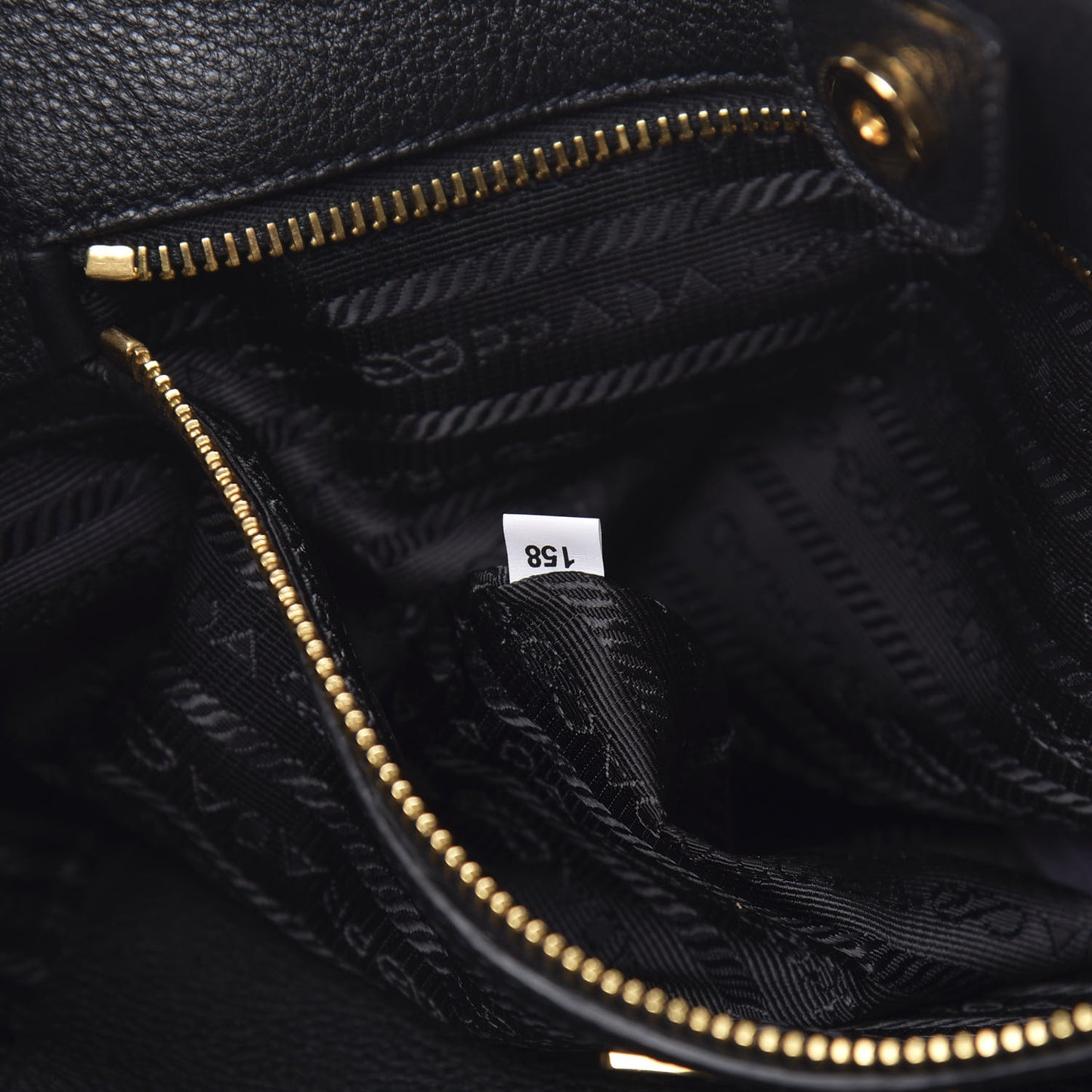 Vitello Daino Tote Black