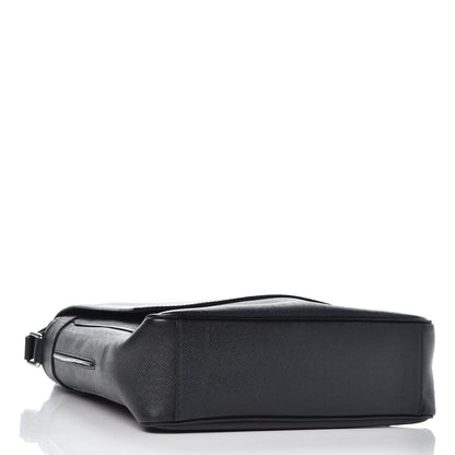 Louis Vuitton Taiga Milo Messenger Boreal 4 of 9