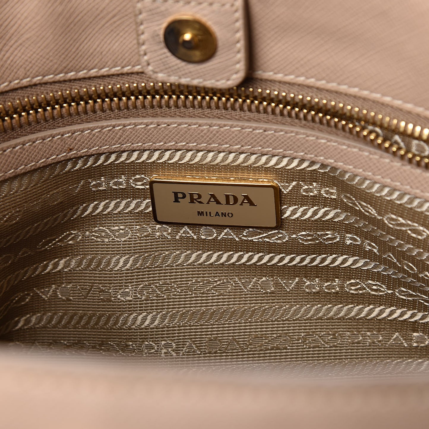 Saffiano Lux Small Tote Sabbia