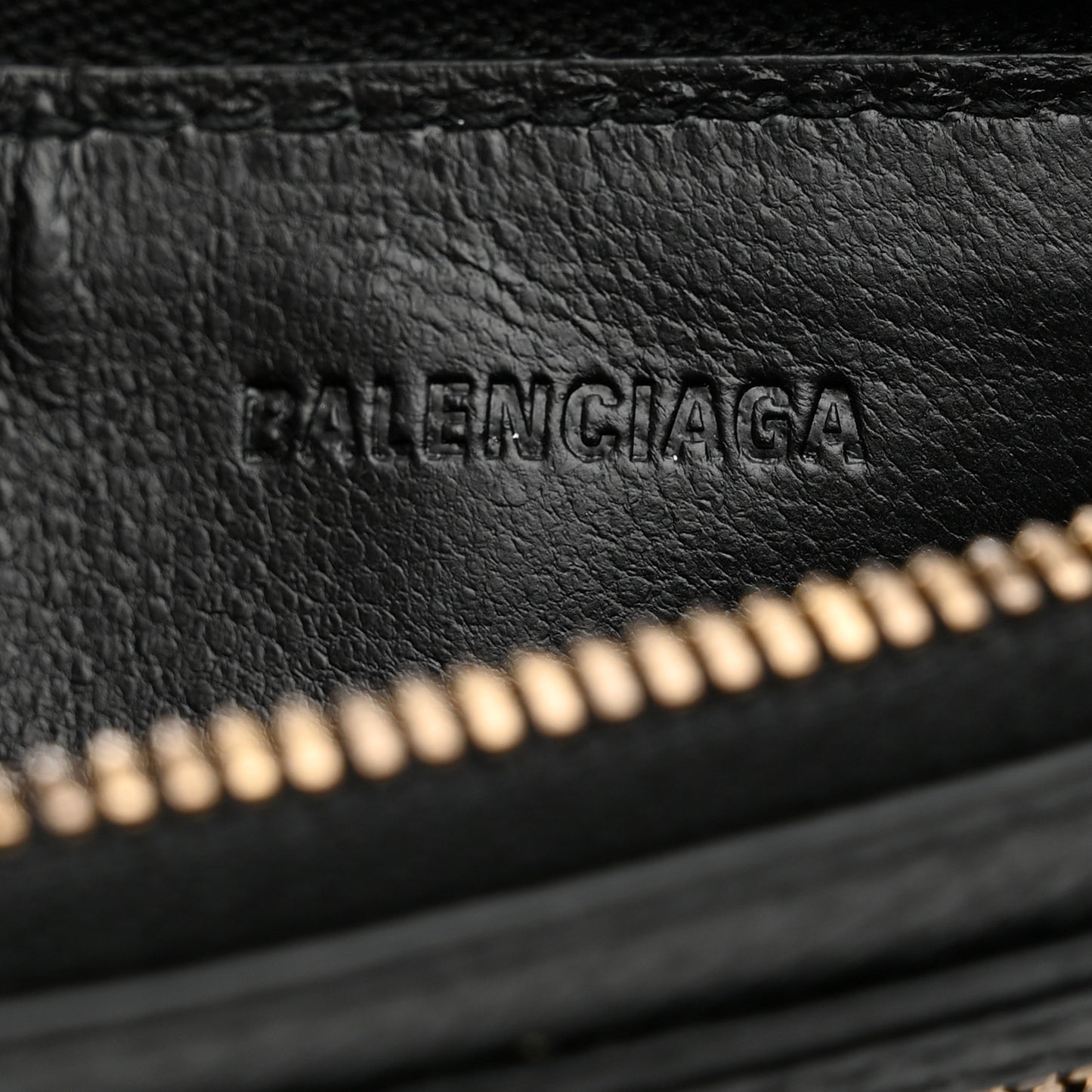 Grained Calfskin Neo Classic Brass Hardware Long Coin Case Card Holder Black