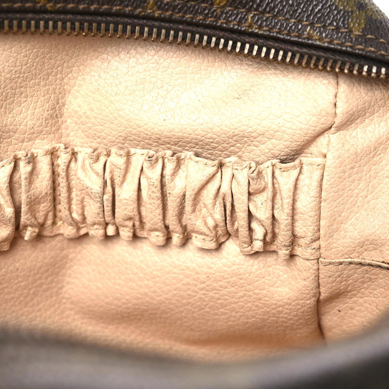 Louis Vuitton Monogram Trousse Toilette 28 16 of 18