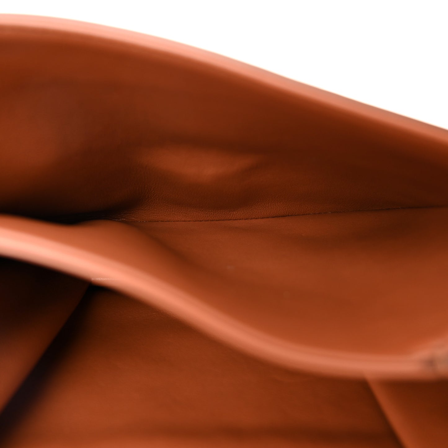 Smooth Calfskin Medium Tabou Tan