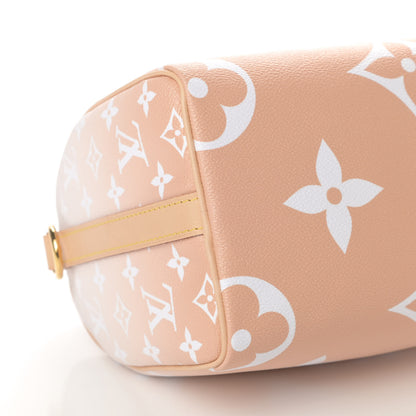 Louis Vuitton Monogram Giant By The Pool Speedy Bandouliere 25 Brume 9 of 10