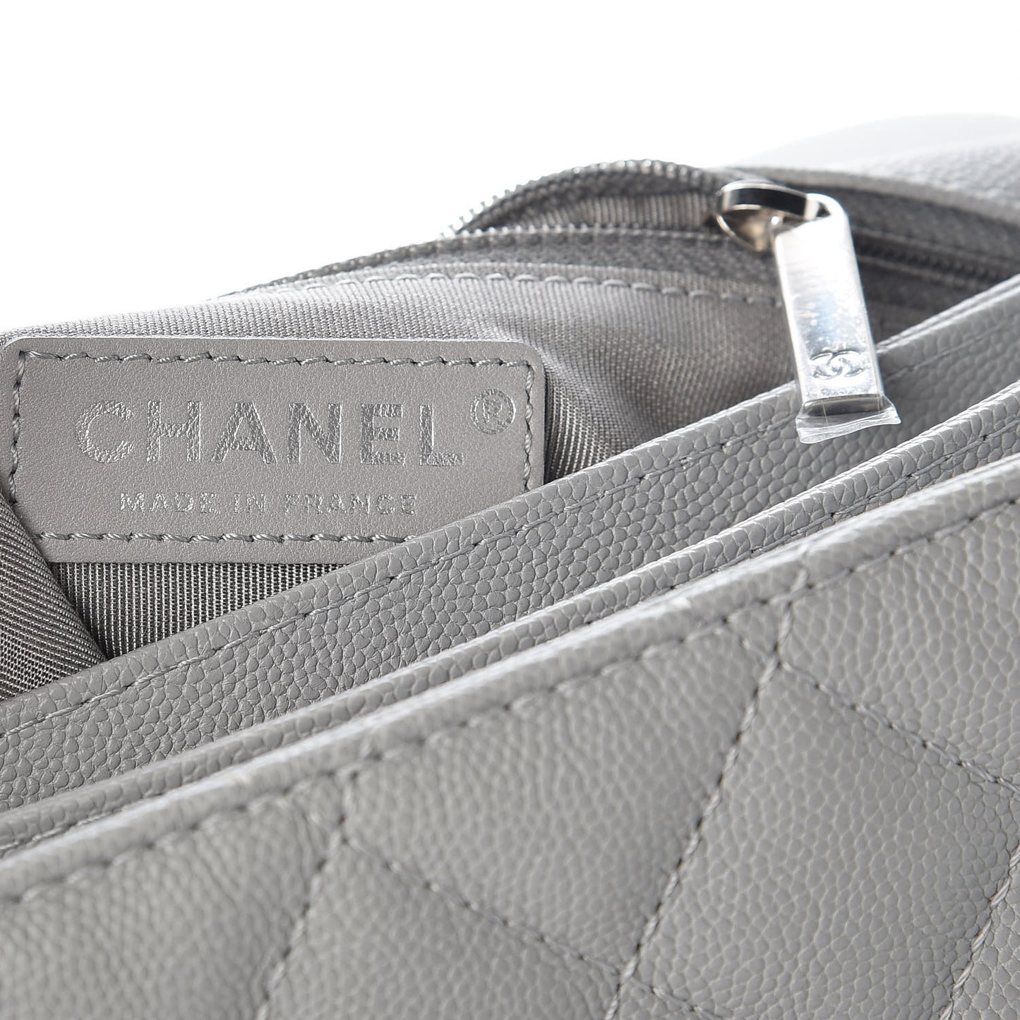 Caviar Quilted Medium Urban Companion Flap Grey