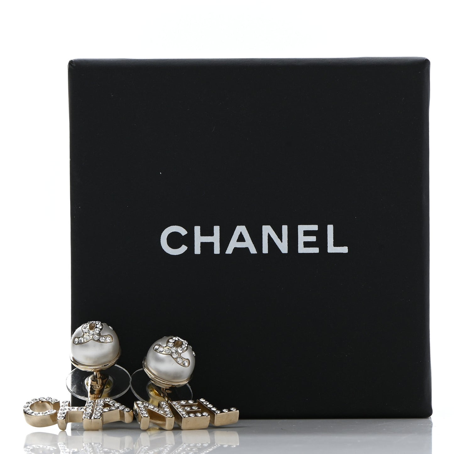 Pearl Crystal Logo Earrings Gold Pearly White