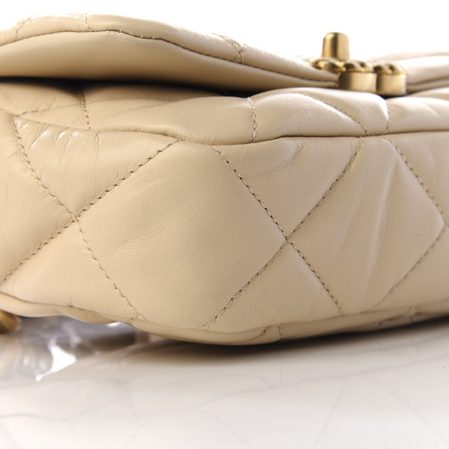 Chanel Lambskin Quilted 19 Waist Bag Light Beige 5 of 9