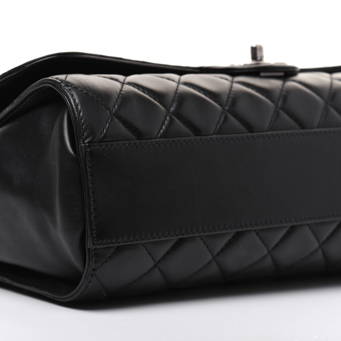 Lambskin Quilted Jumbo Grocery By Chanel Drawstring Shopping Bag Black