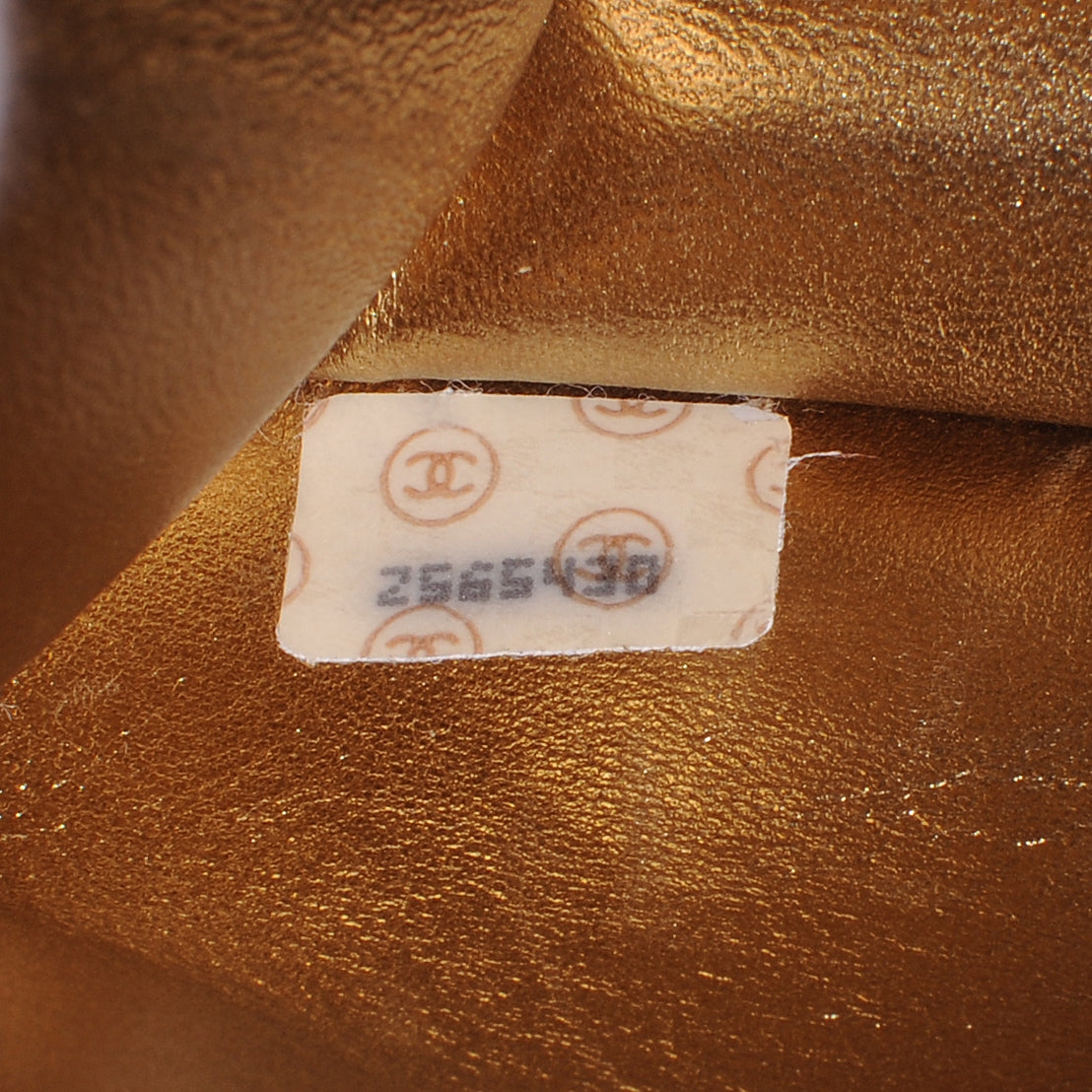 Lambskin Horizontal Quilted Mini Flap Metallic