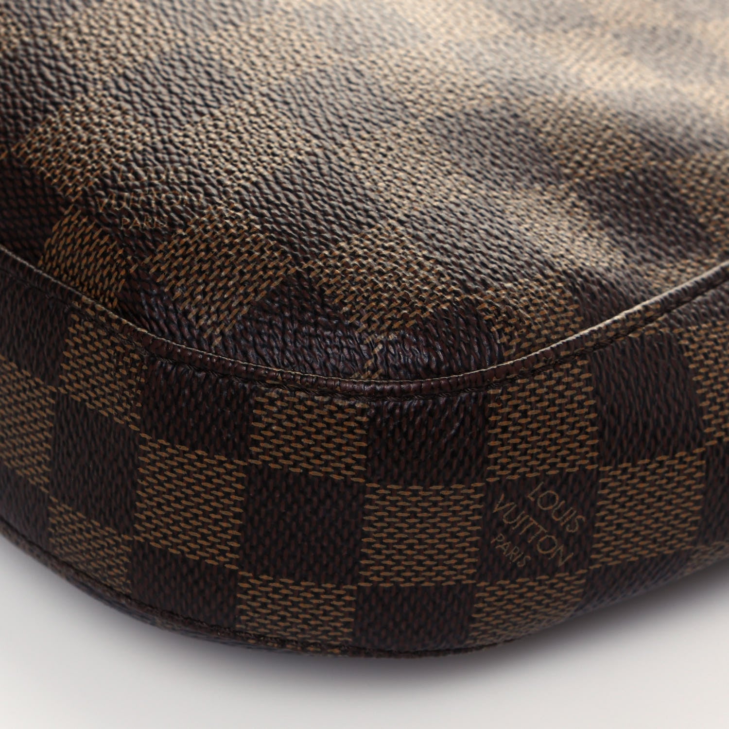 Louis Vuitton Damier Ebene South Bank Besace 13 of 16