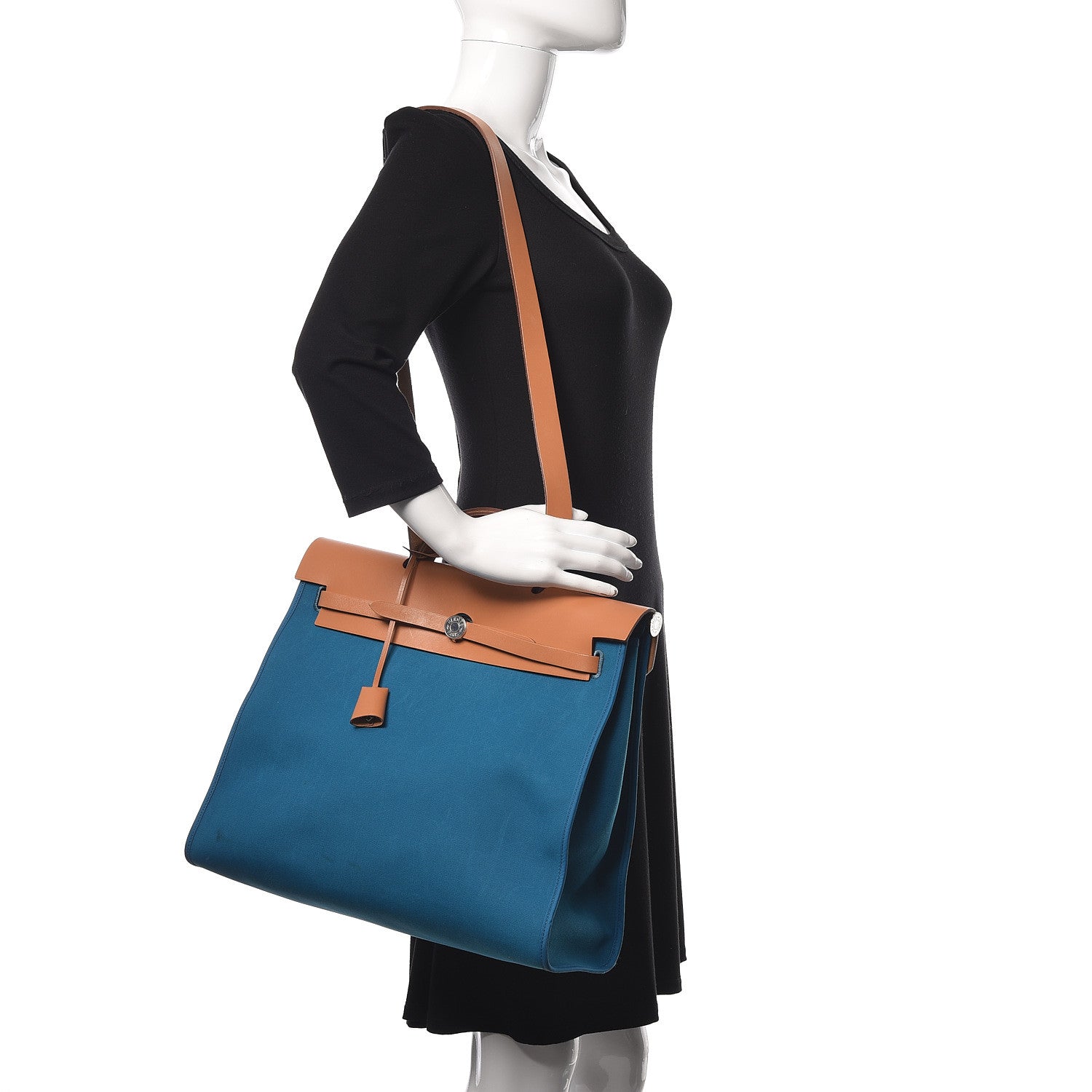 Hermes Toile Vache Hunter Herbag Zip 39 MM Bleu Izmir Natural 2 of 24