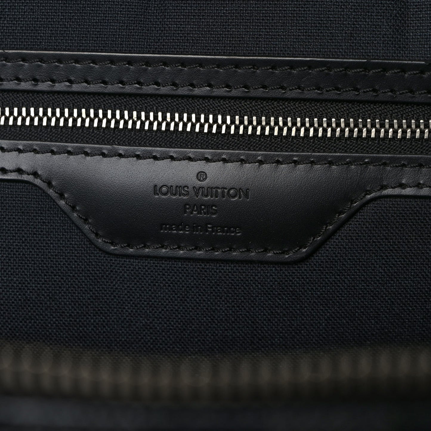 Damier Graphite Porte-Documents Voyage GM