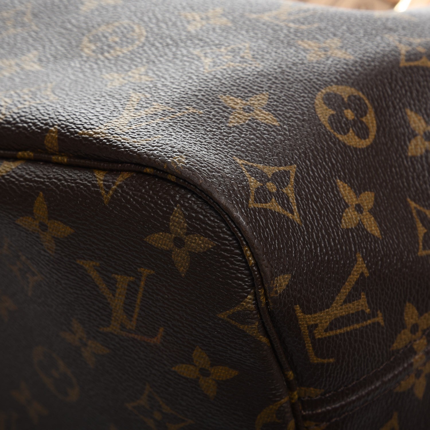 Louis Vuitton Monogram Neverfull MM 13 of 16