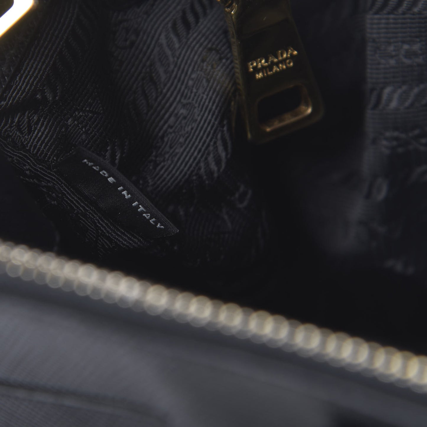 Saffiano Large Galleria Double Zip Tote Black