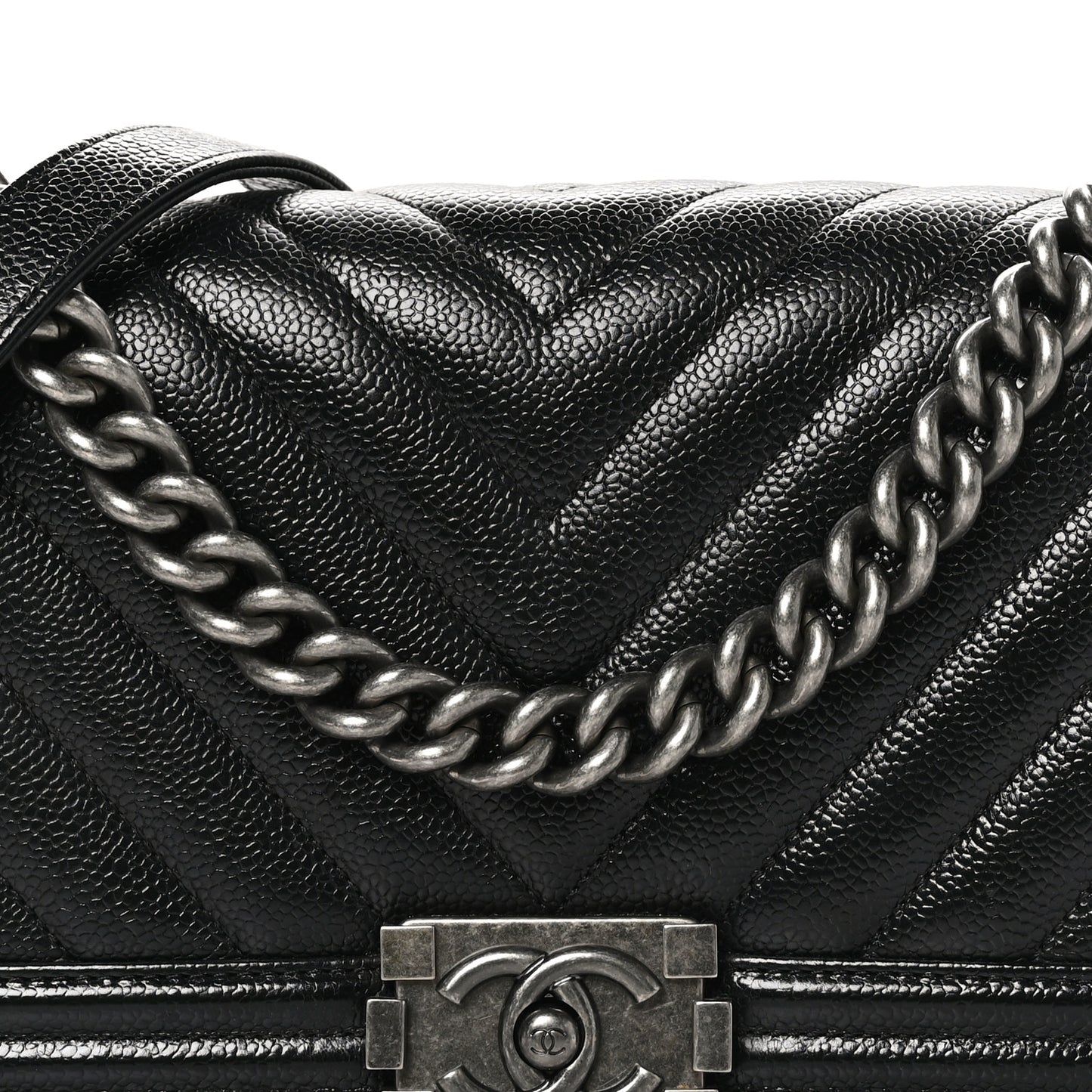 Caviar Chevron Quilted Medium Boy Flap Black
