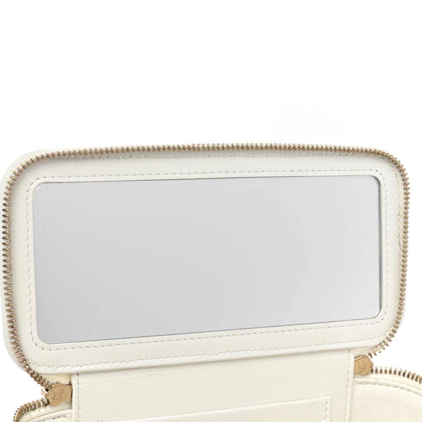 Caviar Quilted Small Vanity Case With Chain White