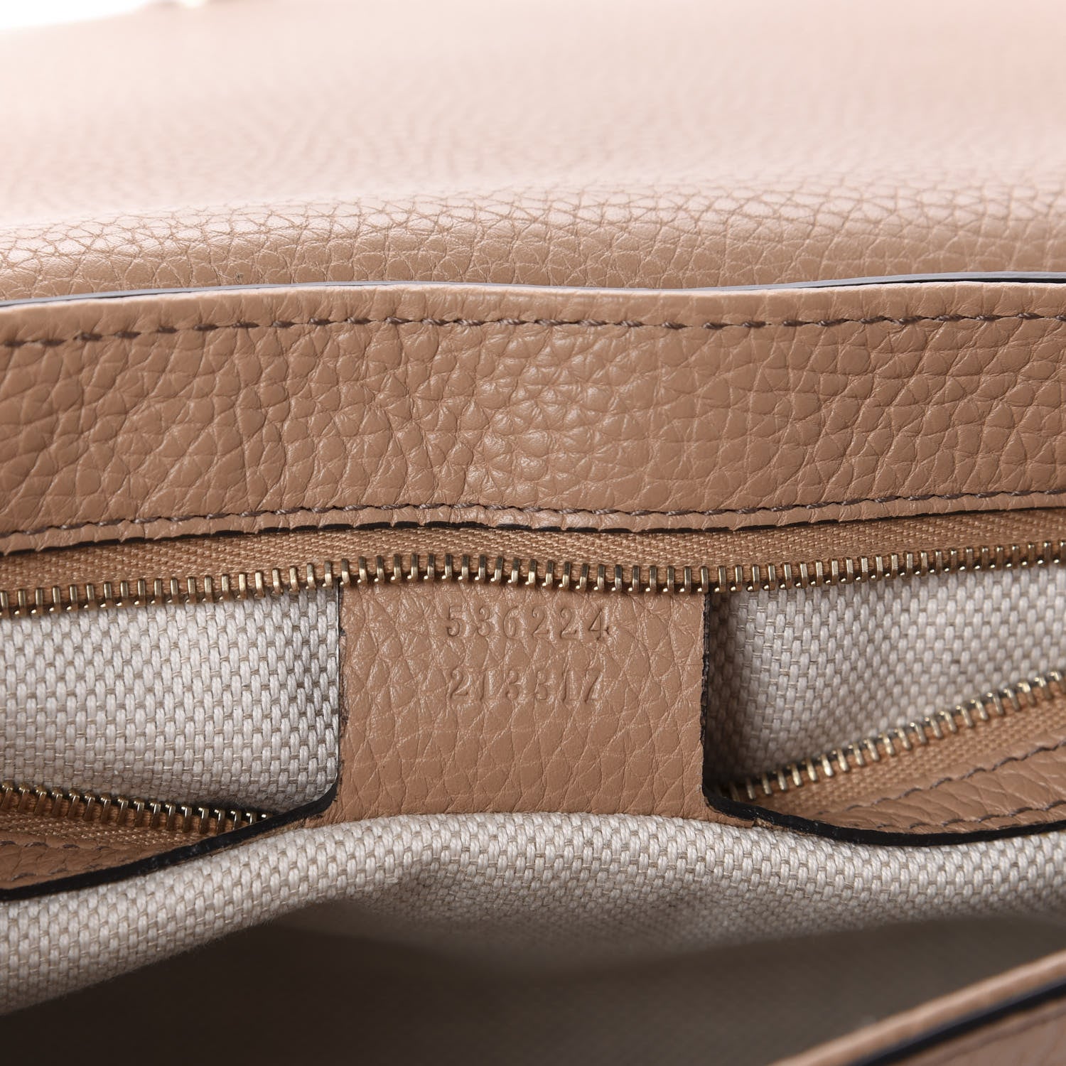 Gucci Pebbled Calfskin Medium Soho Flap Crossbody Camelia 10 of 11